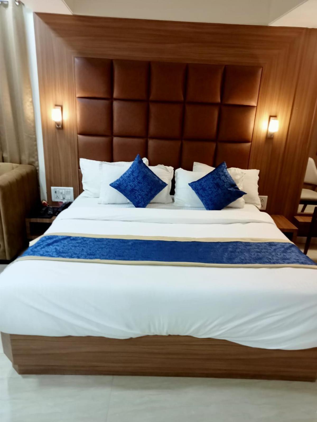Hotel Jk Regency, Mumbai International Exterior foto